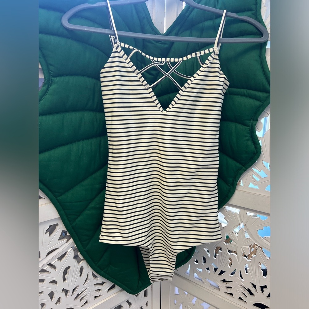 Issa de Mar São Paulo one black and white striped one piece swimsuit. Size L